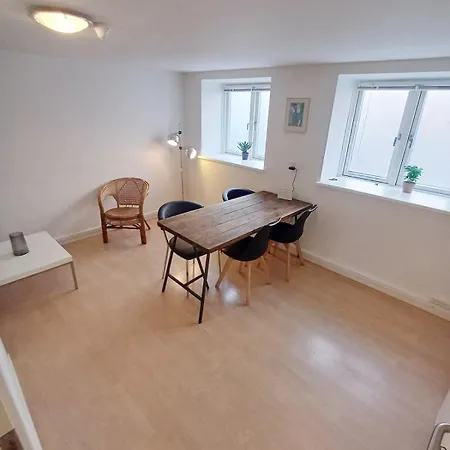 Cozy Near Marina, Free Parking *
